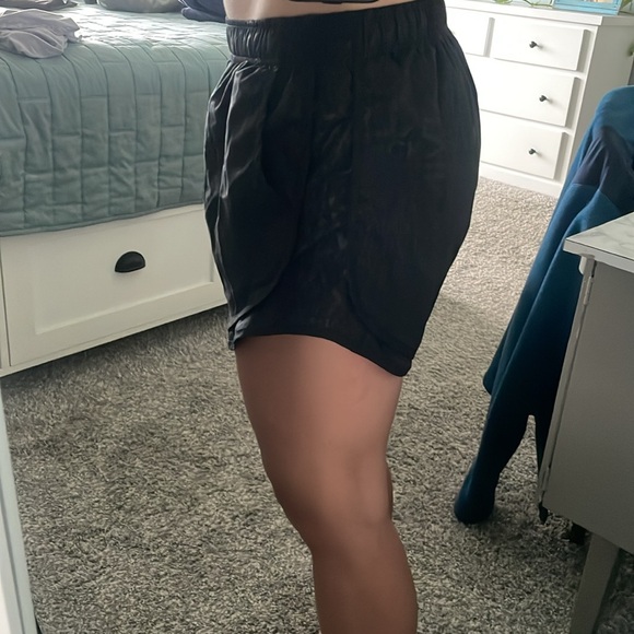 Black Calvin Klein running shorts Size M - Picture 2 of 3